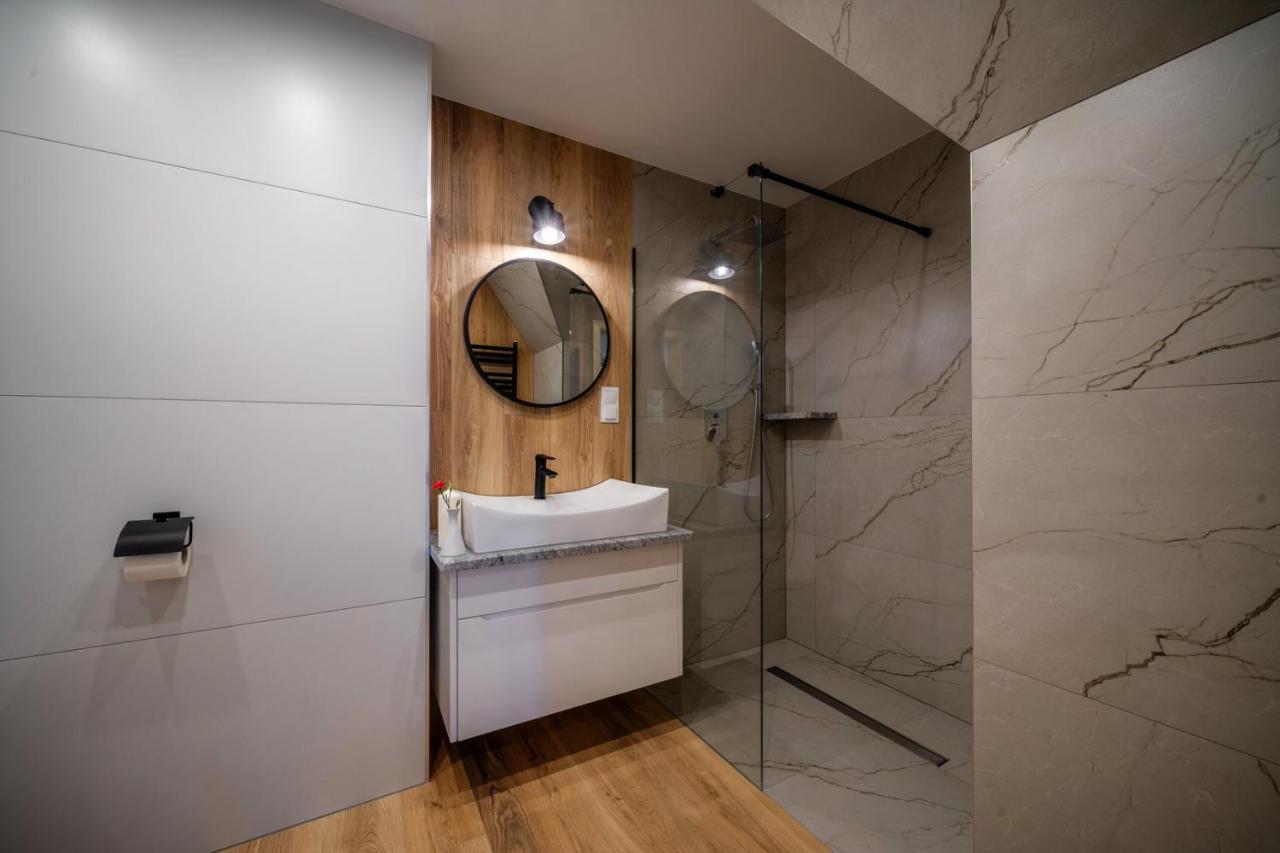 Aparthotel Rabian-Ski Zewnetrzny Basen Oraz Jacuzzi Z Podgrzewana Woda Sala Zabaw I Dmuchaniec Bialka Tatrzanska Exterior foto