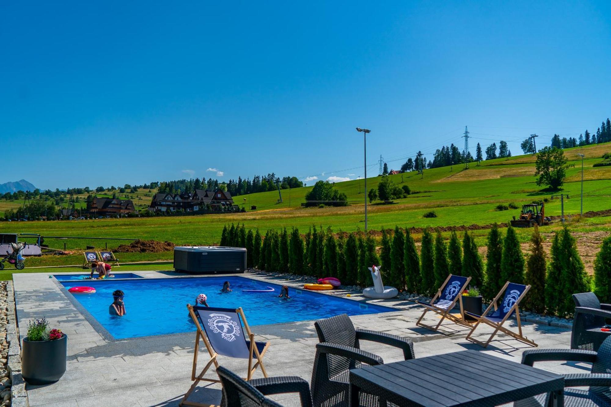 Aparthotel Rabian-Ski Zewnetrzny Basen Oraz Jacuzzi Z Podgrzewana Woda Sala Zabaw I Dmuchaniec Bialka Tatrzanska Exterior foto